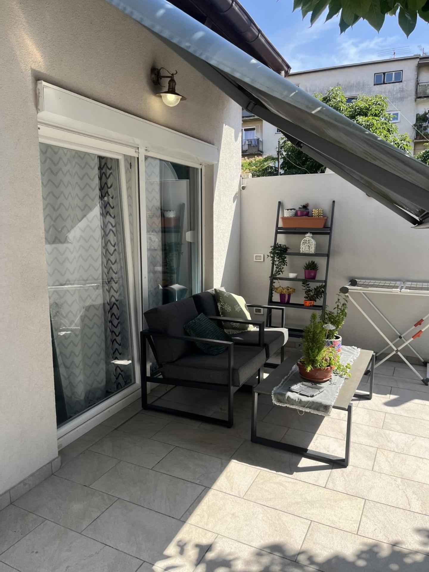 Small House Nea In City Center-With Free Parking Пула Екстер'єр фото